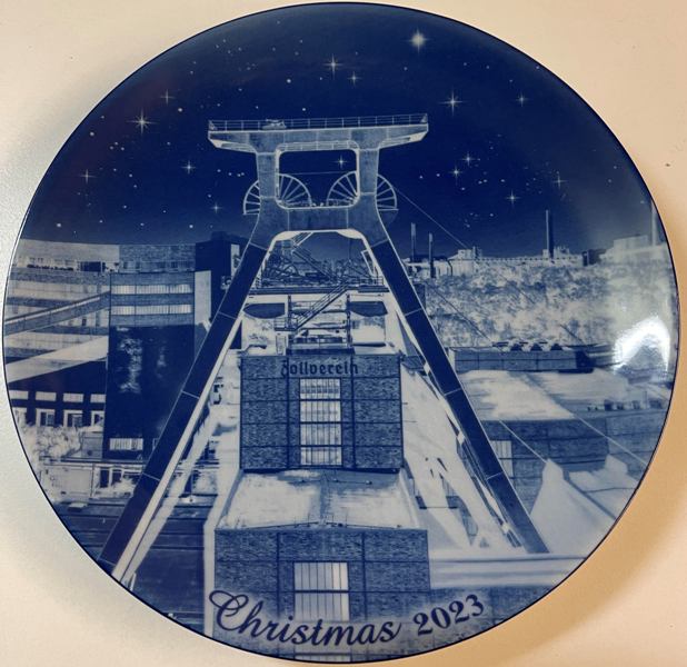 2023 Berlin Design Christmas Plate English Text