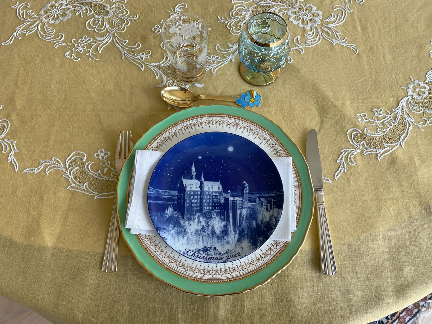 2022 Berlin Design Christmas Plate English Text