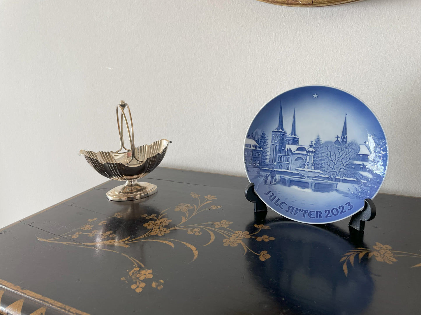2023 Bing & Grondahl Christmas Plate
