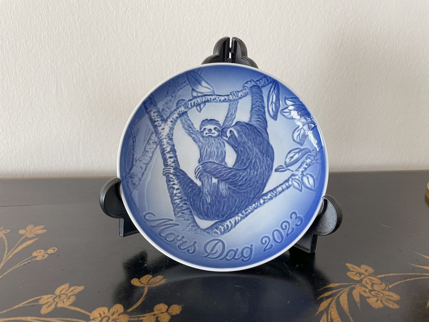 2023 Bing & Grondahl Mother's Day Plate