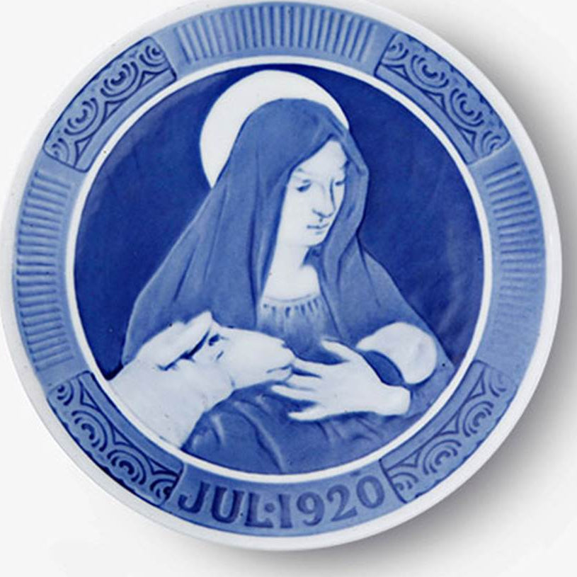 1920 Royal Copenhagen Christmas Plate