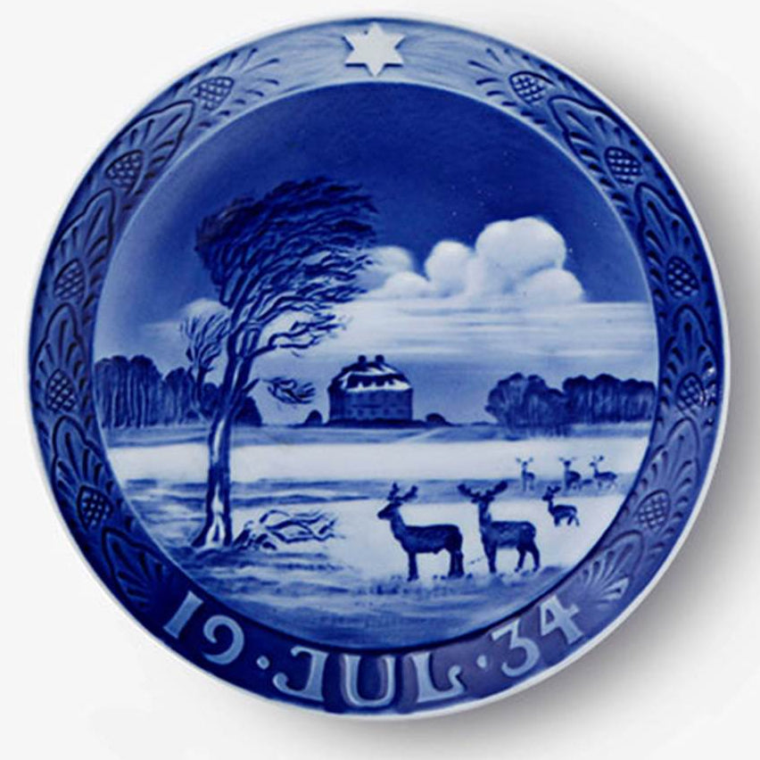 1934 Royal Copenhagen Christmas Plate
