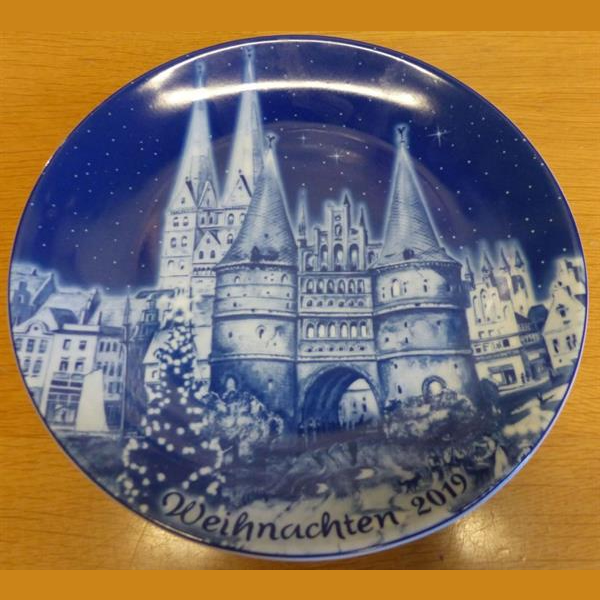 2019 Berlin Design Christmas Plate-German Text