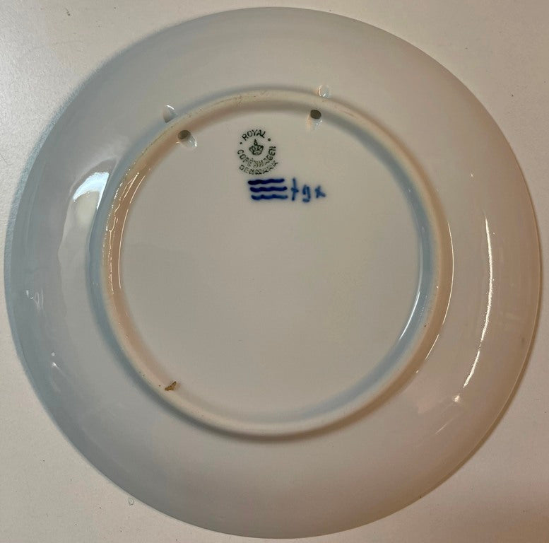 1943 Royal Copenhagen Christmas Plate