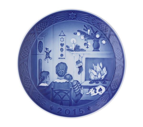 2015 Royal Copenhagen Christmas Plate