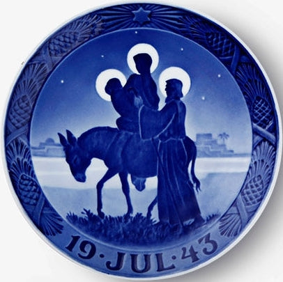 1943 Royal Copenhagen Christmas Plate