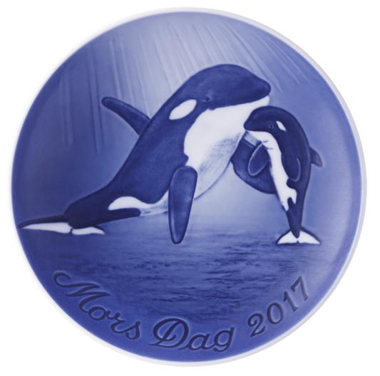 2017 Bing & Grondahl Mothers Day Plate
