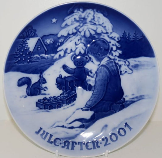 2001 Bing & Grondahl Christmas Plate