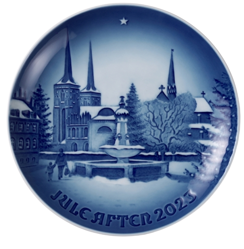 2023 Bing & Grondahl Christmas Plate